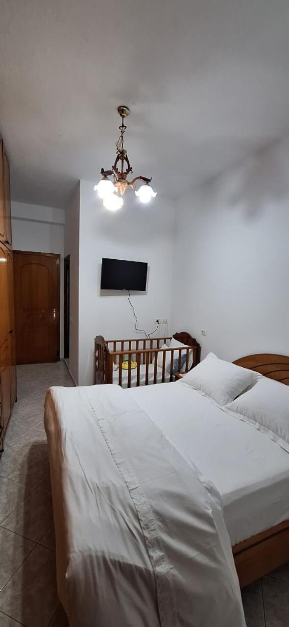 Marbi Guest House Gjirokaster Luaran gambar