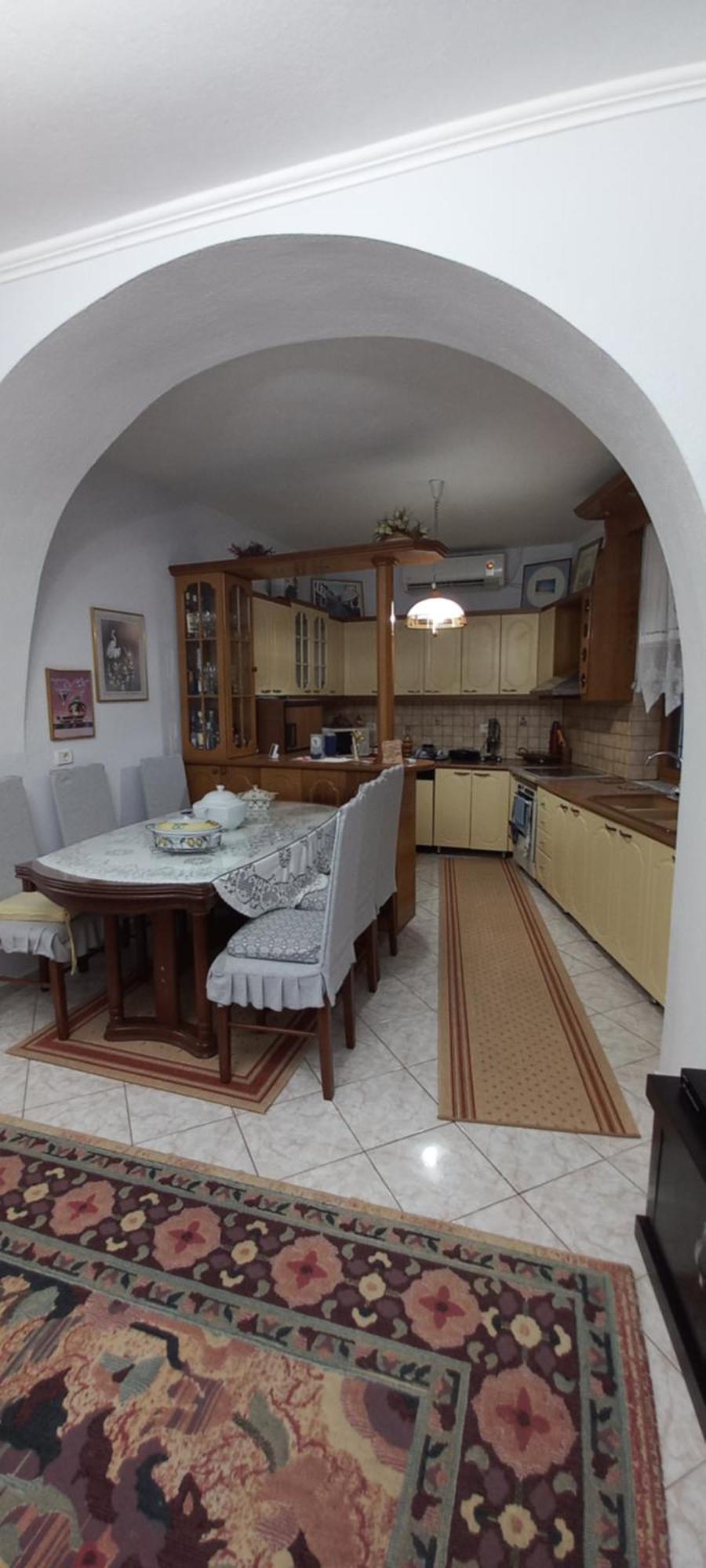 Marbi Guest House Gjirokaster Luaran gambar