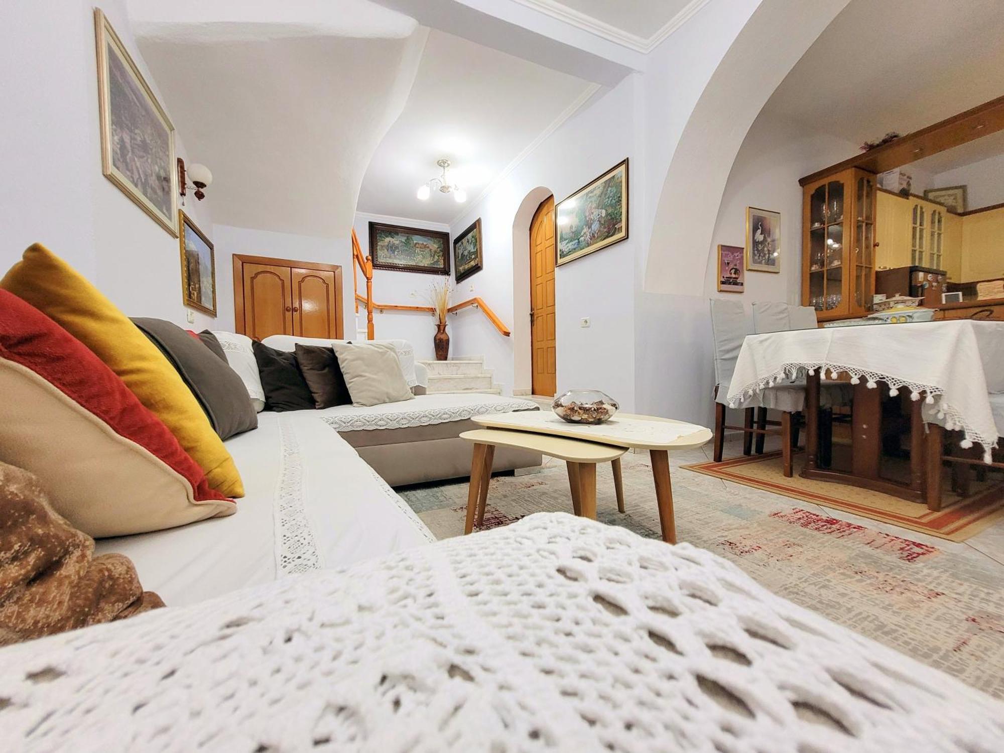 Marbi Guest House Gjirokaster Luaran gambar