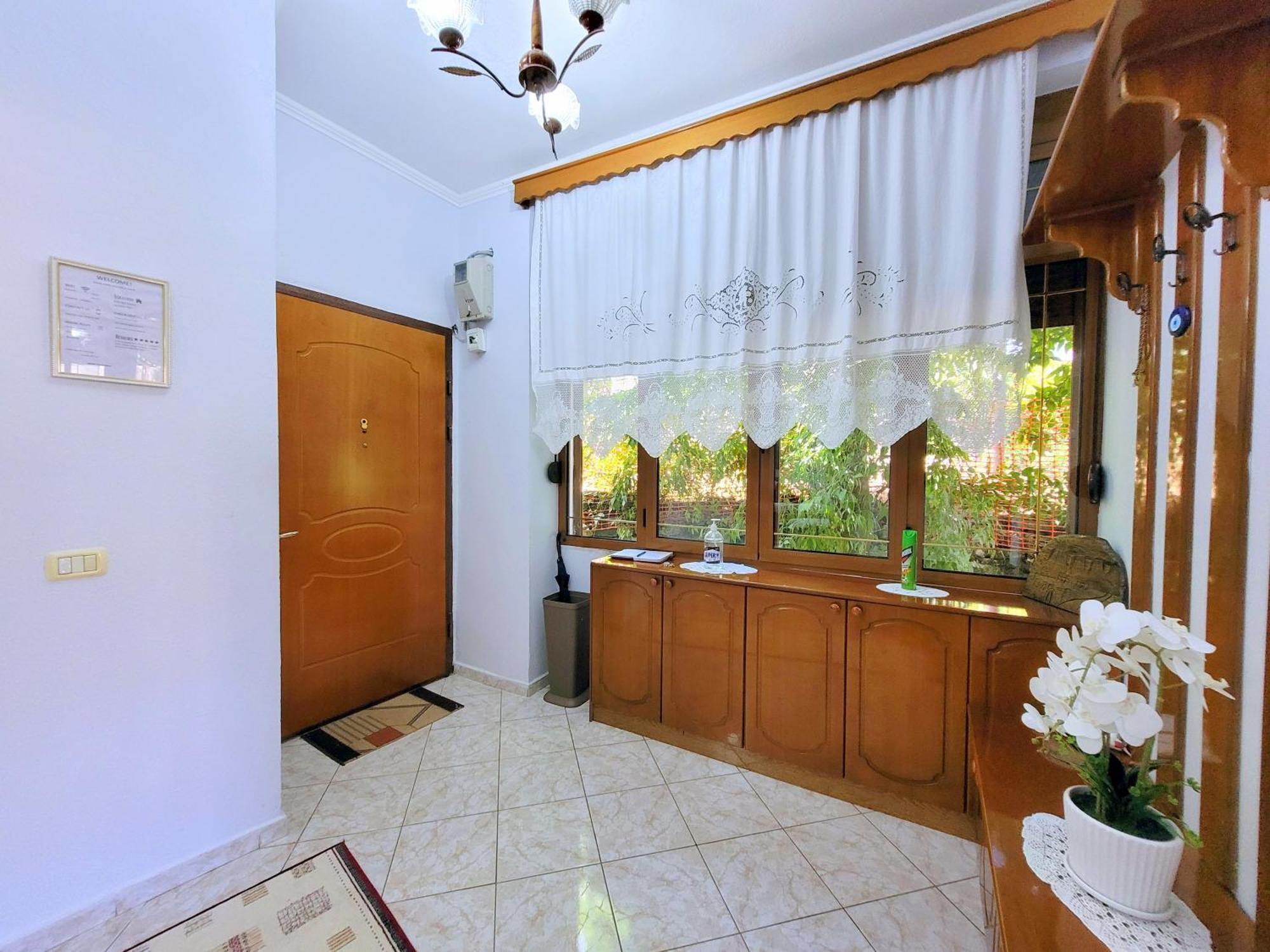 Marbi Guest House Gjirokaster Luaran gambar